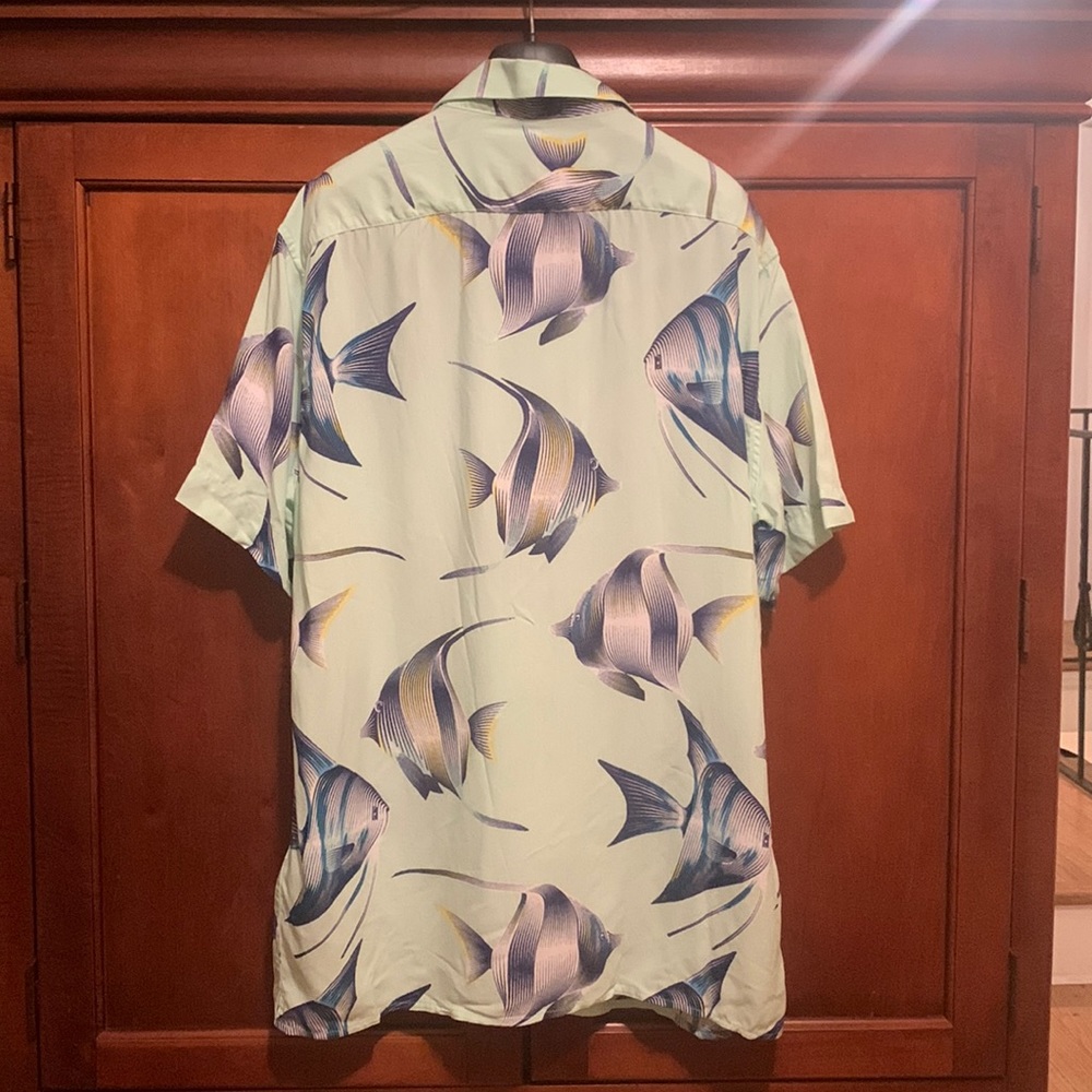 Dory Fish print light green short sleeve casual shirt - Picture 3 of 3
